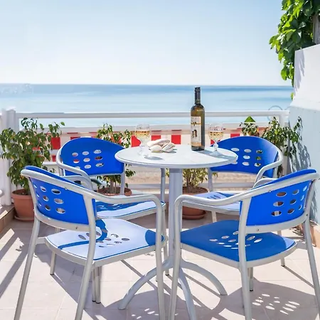 Panos Апартаменты *